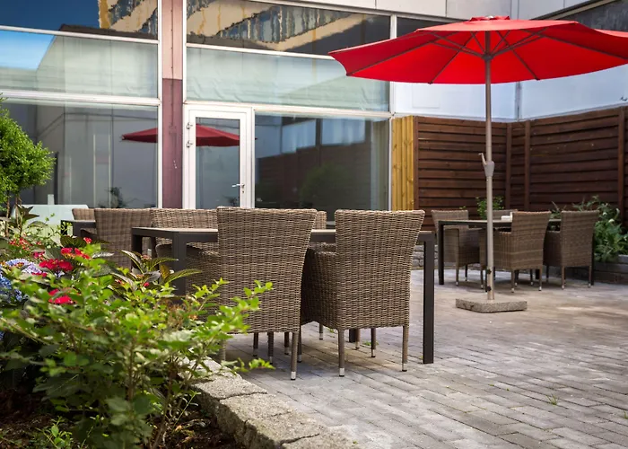 Best Western Plus Airport Hotel